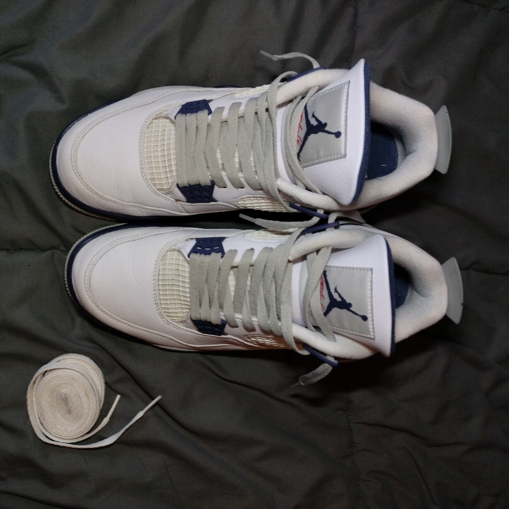 Jordan 4 midnight Navy size 10.5 - Picture 2 of 5